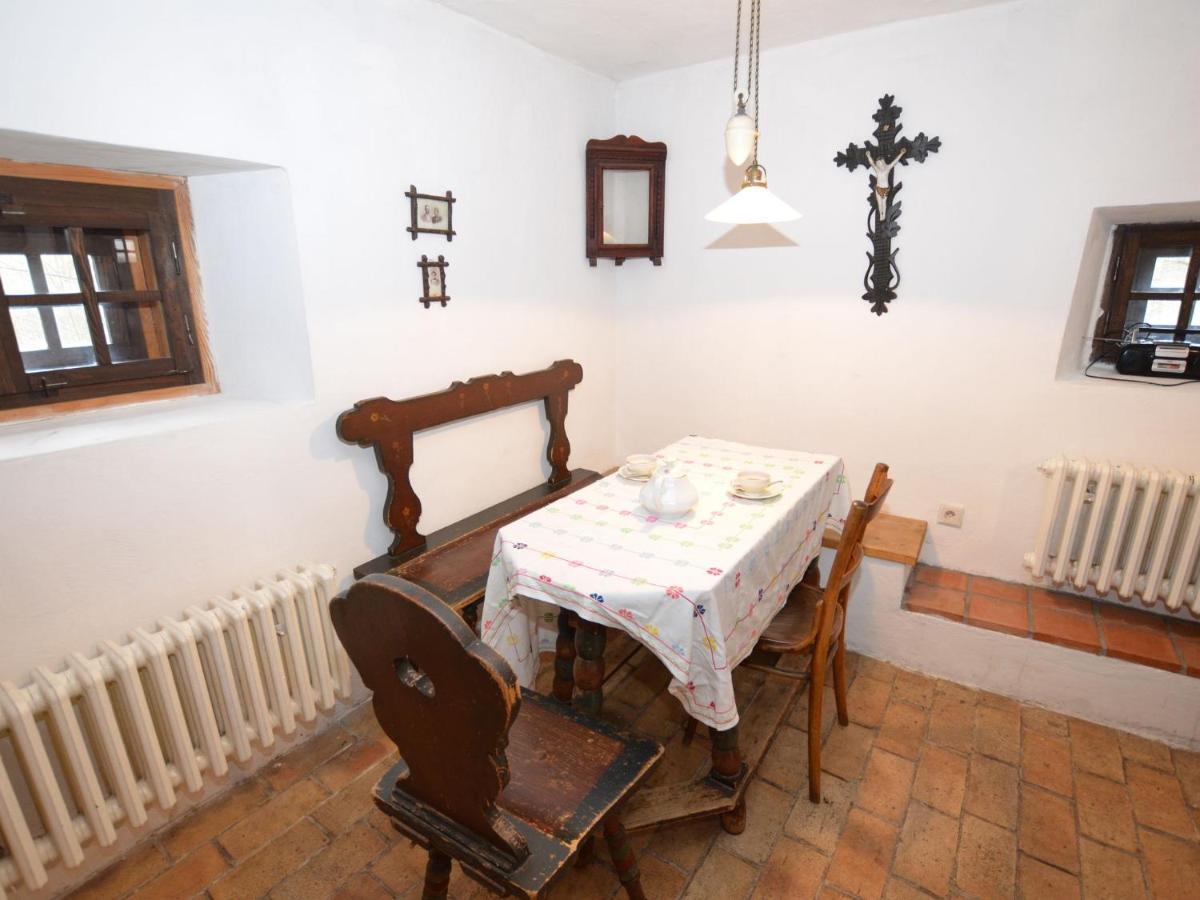 Vintage Holiday Home in Nejdek Buitenkant foto
