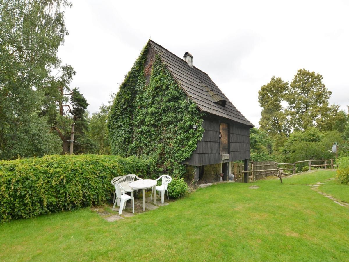 Vintage Holiday Home in Nejdek Buitenkant foto